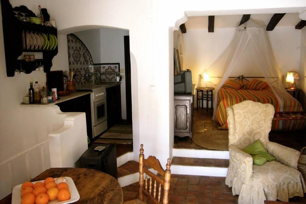 El Estudio - Beautiful Apartment In Historic Old Town Jimena De La Frontera Exterior photo